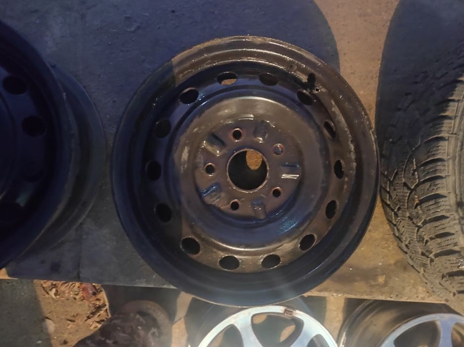 Продам комплект железных дисков