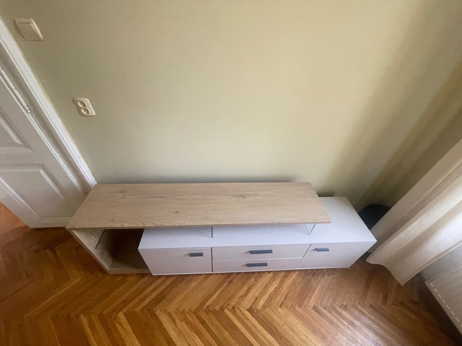 Comodă TV NOUĂ de vânzare
