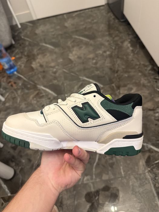 Adidasi New Balance 550