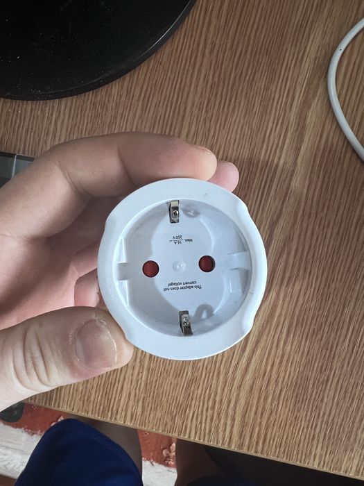 Adaptor romania - usa