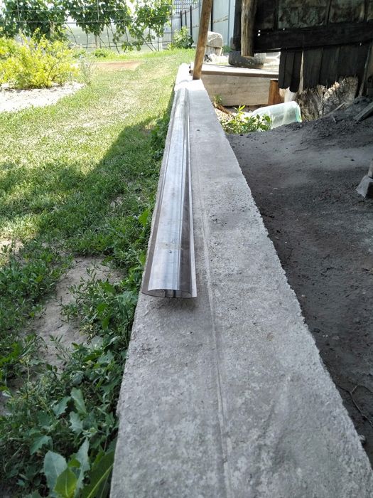 Продам саединитель поликарбанатный.