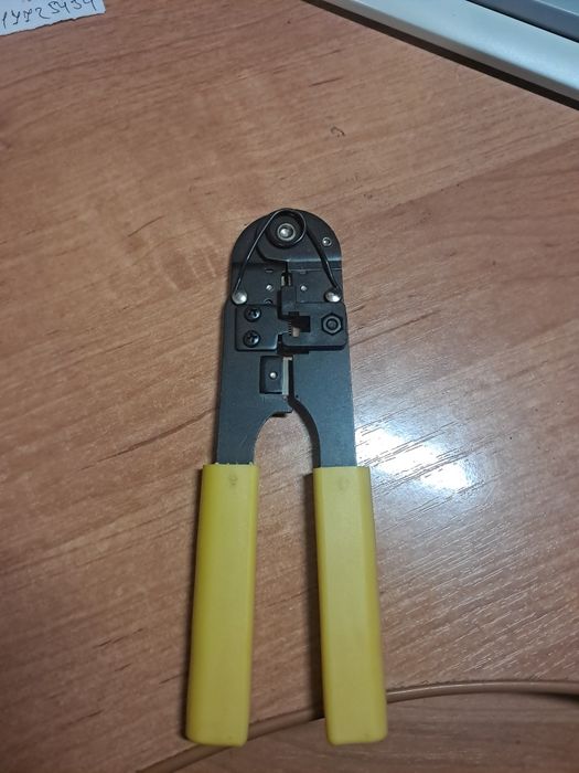 Продам кримпер для обжима  коннектора