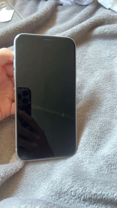 iPhone11 100% батерия