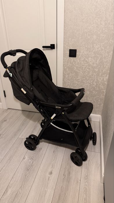 Продам коляску прогулочную