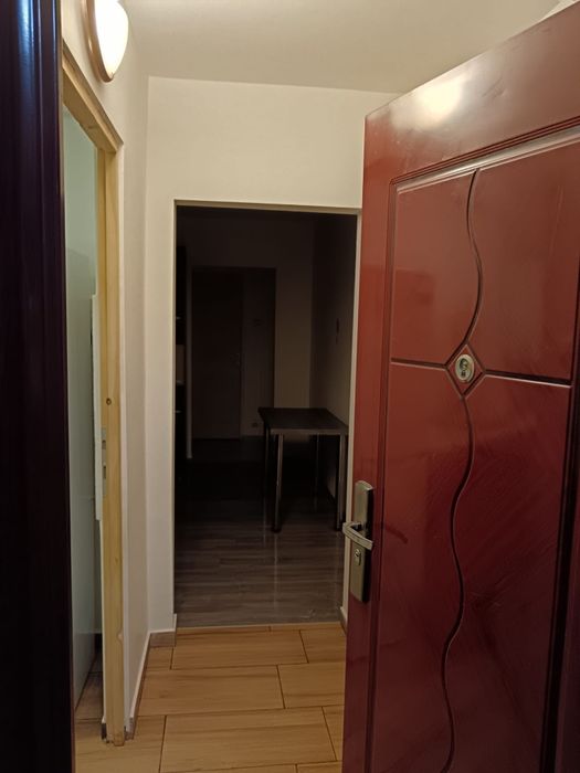 Vand apartament 2 camere