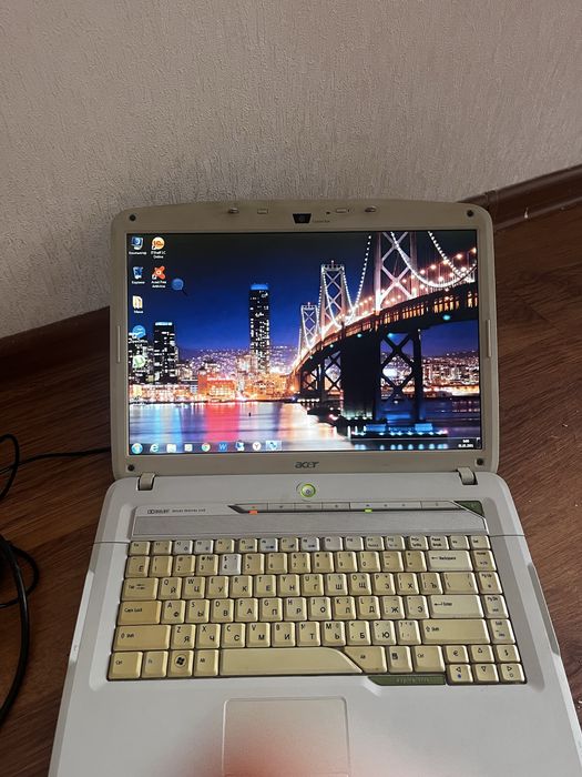 Продаю Acer ноутбук
