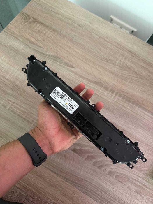 Оригинален климатроник Audi A4/A5/S4/S5 B9/F5 – 8W0820043T