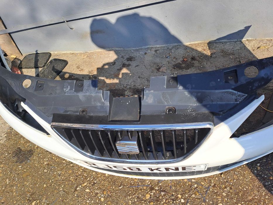 Bara Fata spoiler Seat Ibiza ibita mk4 6J culoare alba