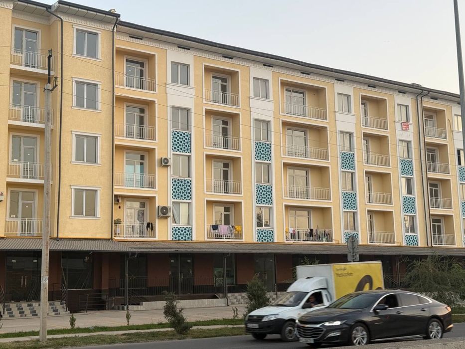 Kvartira sotiladi yangi qurilgan квартира продается karobka holdtda