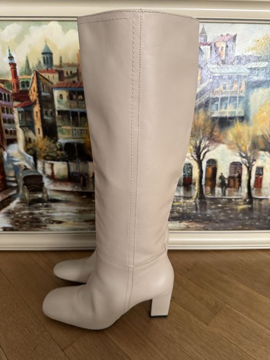 Демисезонные сапоги Zara