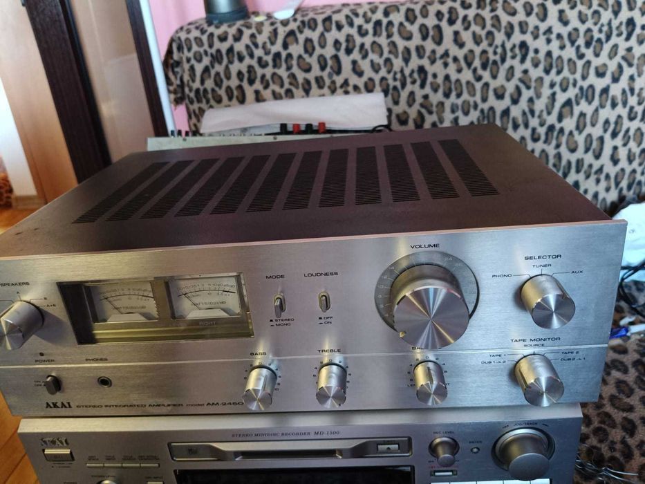 Akai AM-2450 amplificator stereo