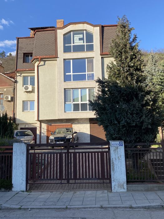 Продава се Многостаен апартамент в Дупница - 220 кв.м за 700 €/кв.м - Снимка #2