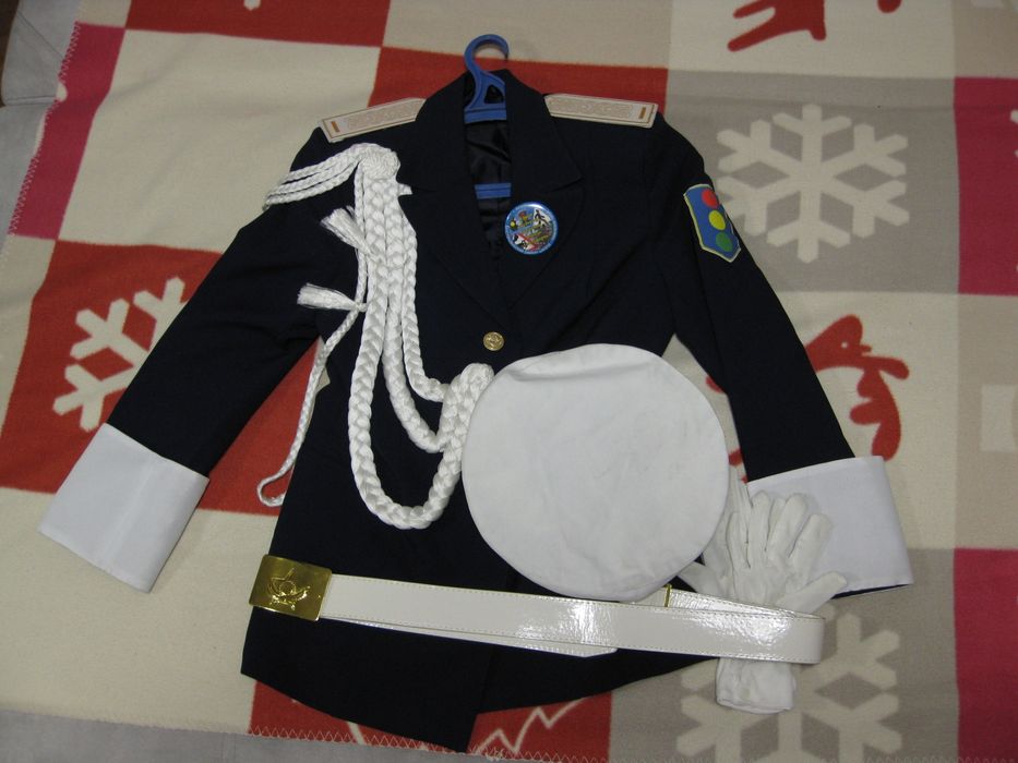 Парадный костюм для школы