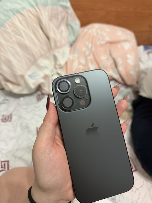 Продам iphone 16 pro 256gb