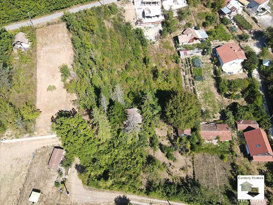 Продава се Парцел в с. Малки чифлик, Област Велико Търново - 1305 кв.м за 52 €/кв.м - Снимка #1