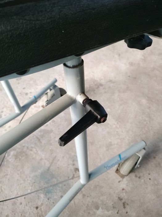 Cadru metalic cu roti,aplicații medicale