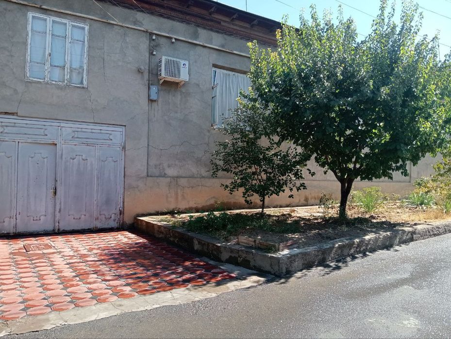 3соток У́рикзор ер хисобида