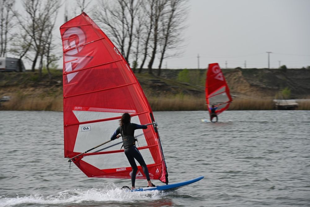 Rig complet windsurf Gaastra Matrix 7.7 2021 + Aeron V-Grip + MaverX SDM 490
