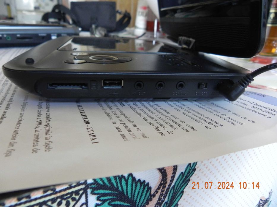 DVD/TV Auto/portabile/turism ,Cobra si RefleXion de 9"