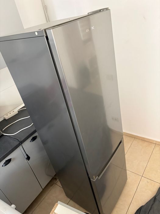 Frigider Arctic 294 L