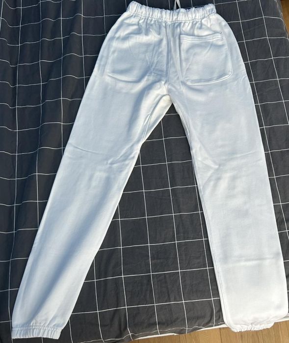 Спортен панталон/Анцуг ESSENTIALS