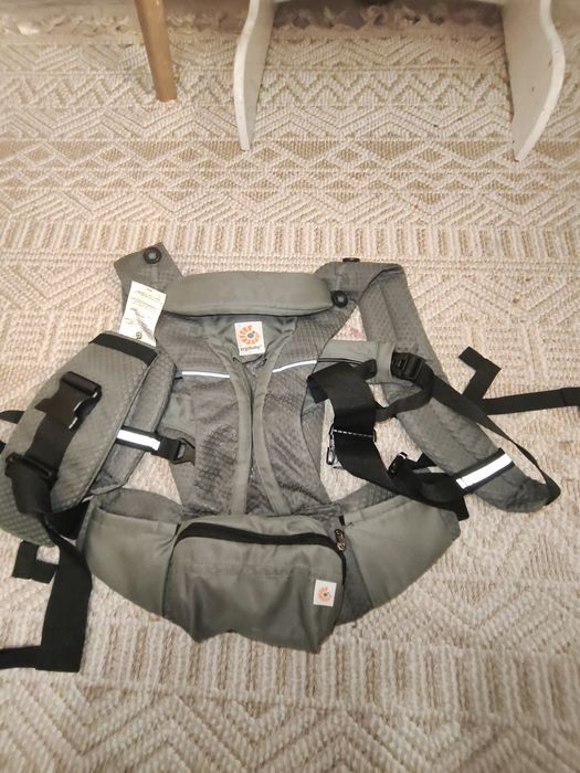 Эргорюкзак Ergobaby Omni Breeze