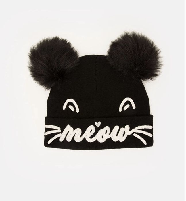 Хорошая шапочка кошечка за очень выгодную цену