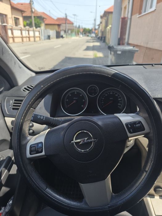 Vând sau schimb  autoturism Opel Astra