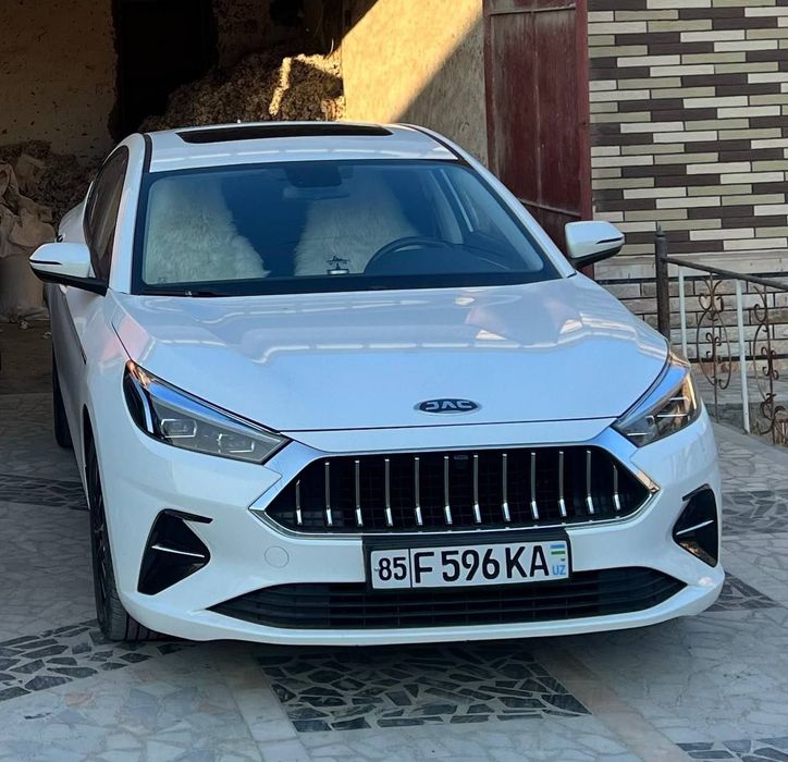 Yengil avtomashina j7