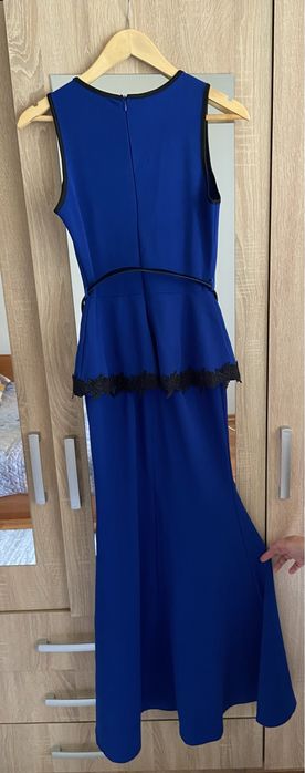 Официална рокля