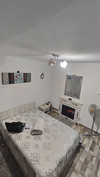 Ofer la schimb apartament cu casa !