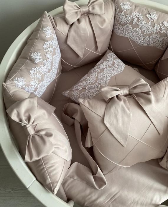 Продам бортики в кроватку