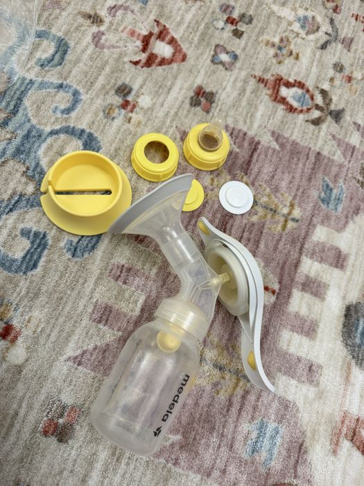 Молокоотсос ручной Medela