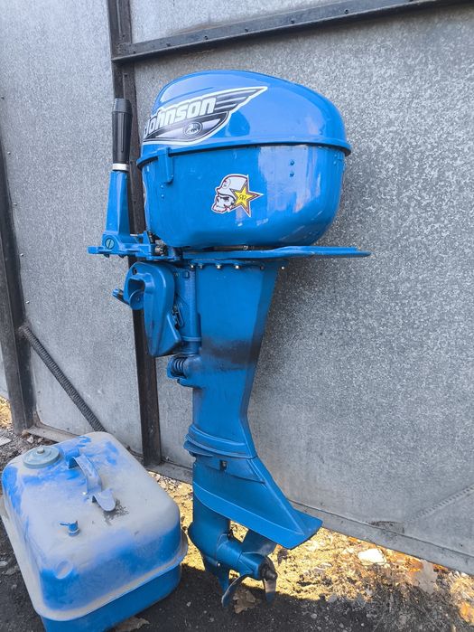 Продам лодочный мотор Москва 10 лс