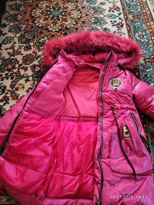 Куртка на девочку 7-8 лет