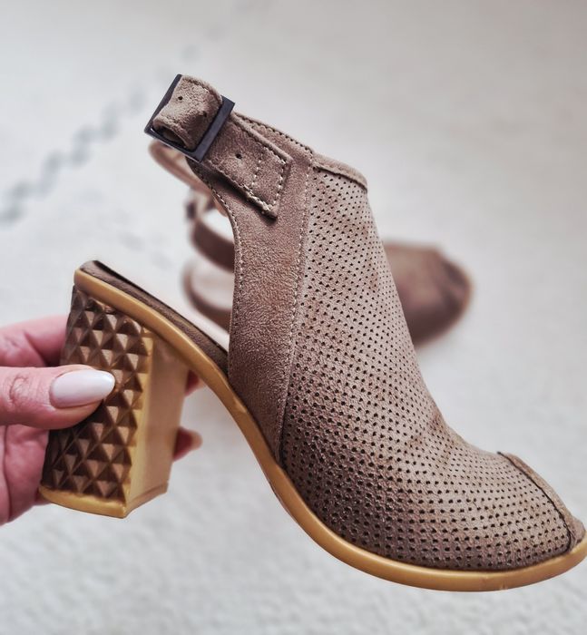 Sandale piele toc 8 cm