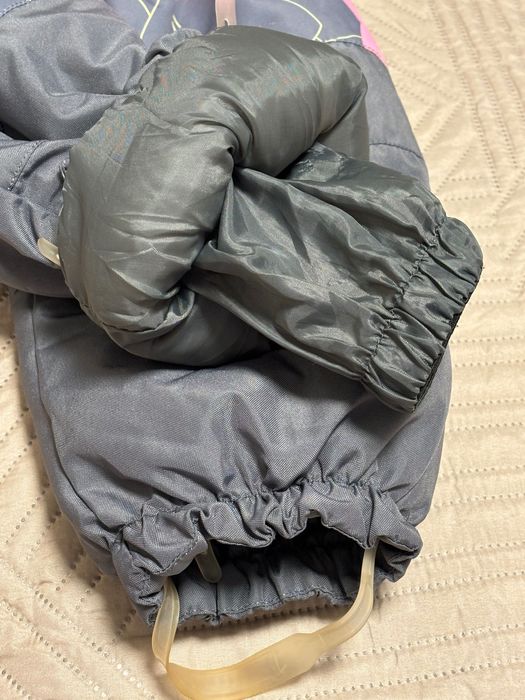 Зимний комбинезон для девочки.