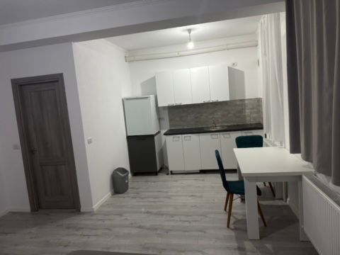 Garsoniera de inchiriat