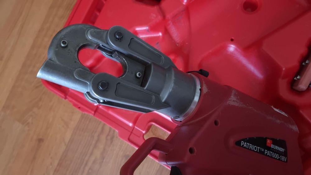 Burndy PAT600-18V presa hidraulica sertizat TEVIzare pret 500 lei FIX