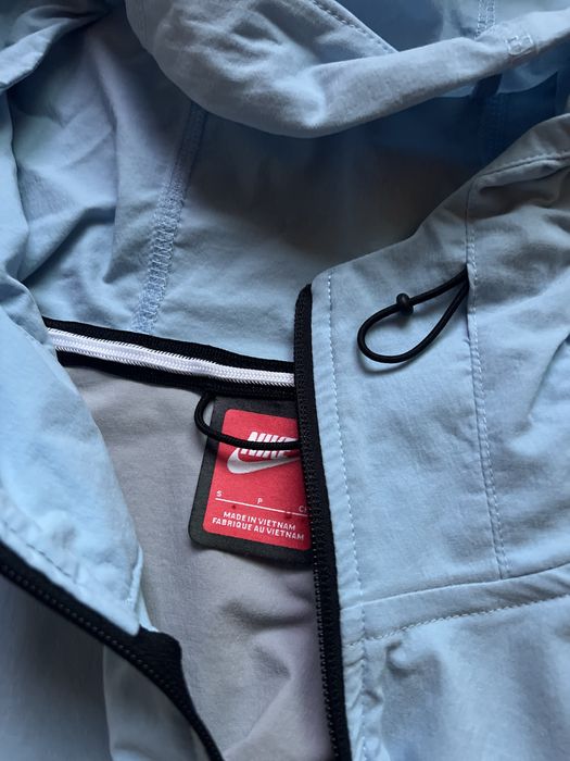 Nike Sportswear Tech