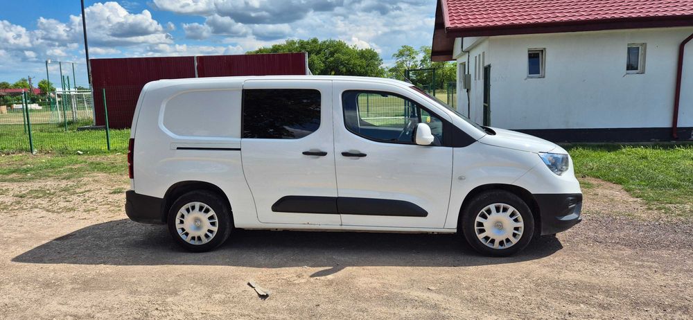 Opel Combo L2H1 (MAXI) 3 LOCURI , 1.5 CDTI 130 cai  din 2019 , Euro 6