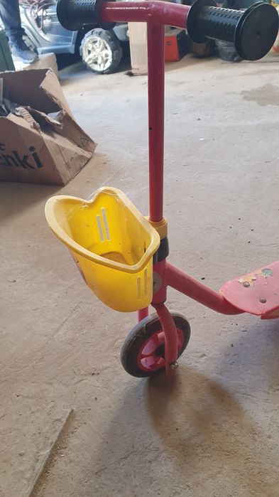 Самокат трехколесный