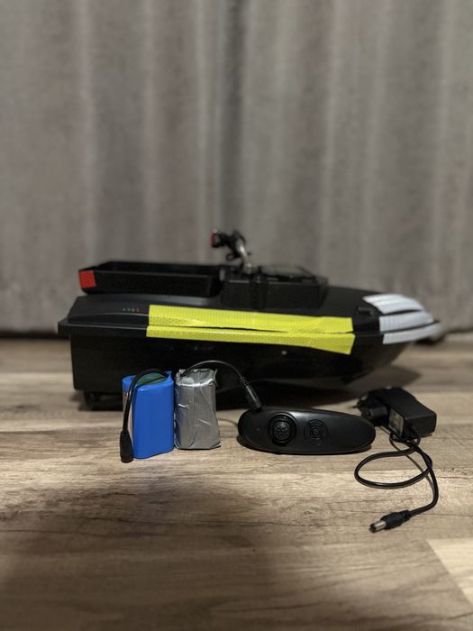 Лодка за захранка