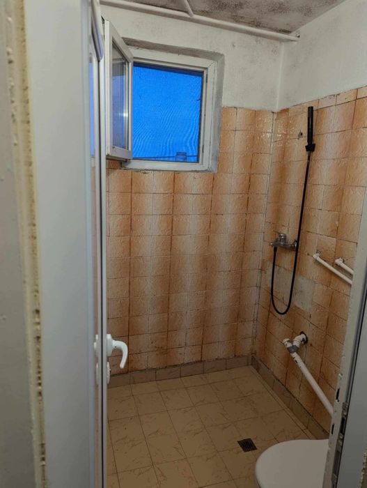 Дава се под наем Едностаен апартамент в Враца, Център - 46 кв.м за 153 € - Снимка #6