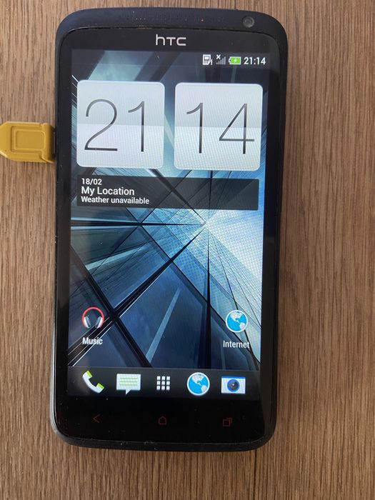 Телефон HTC One X +