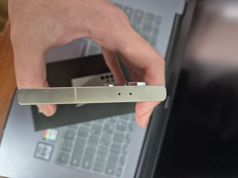 Samsung Galaxy S24 ULTRA