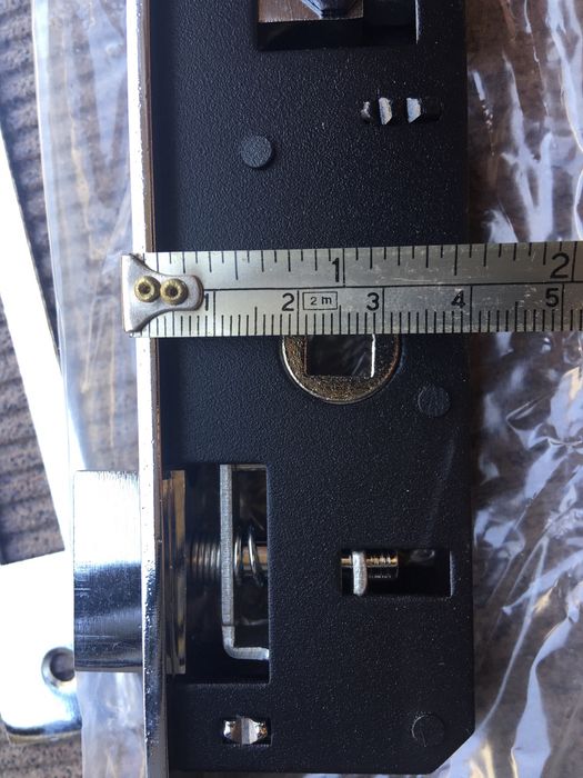 Брава за алуминиева врата 25/85мм