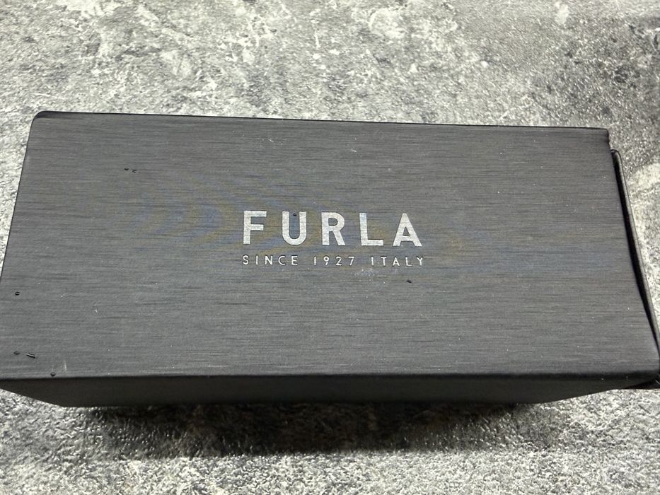 Слънчеви стилни дамски очила FURLA