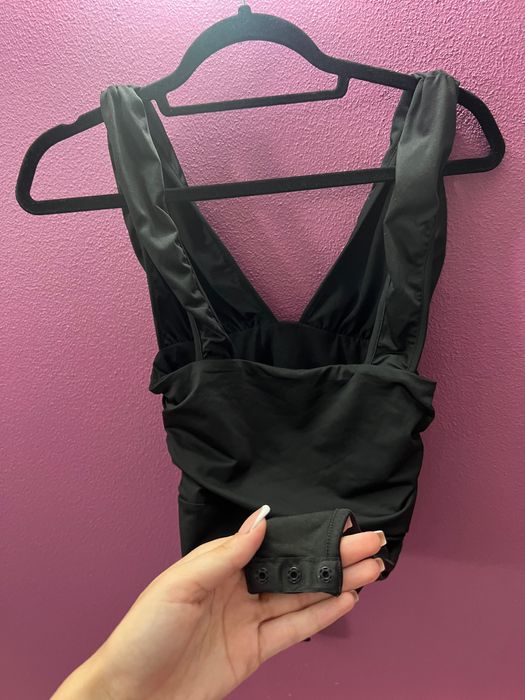 Елегантно черно боди