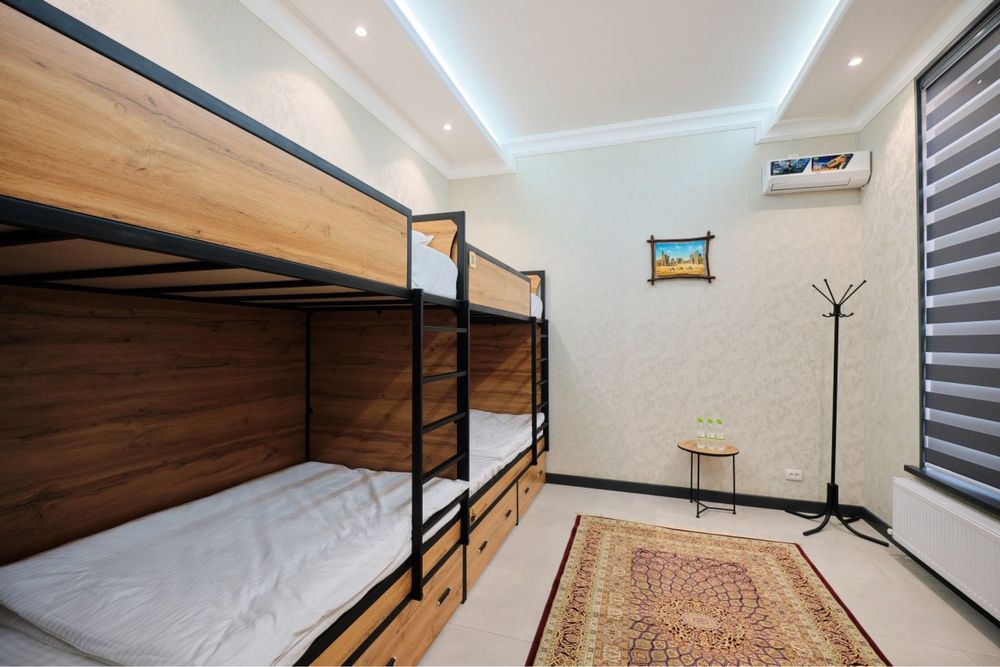 Hostellar va talablar turar joylari uchun ideal holatdagi kravatlar.
